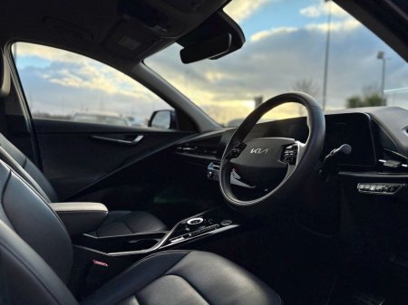 2023 Kia Niro 1.6 K4 Plug in hybrid Automatic thumbnail