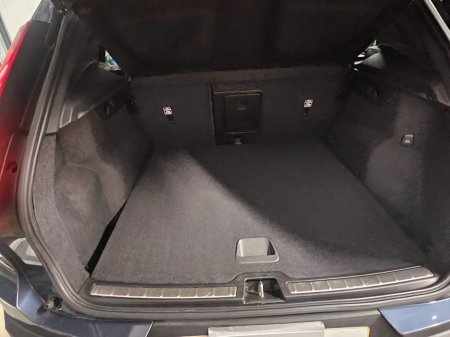 2021 Volvo XC40  €26,950 thumbnail