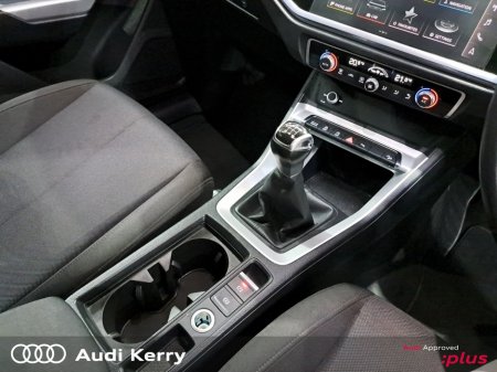 2022 Audi Q3 35TDI 150BHP SE €34,900 thumbnail