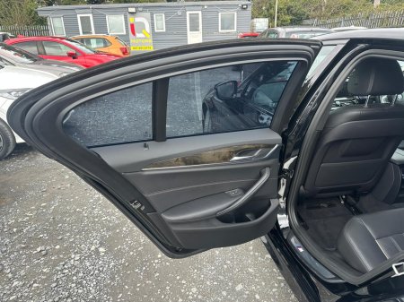 2017 BMW 5 Series - thumbnail 13