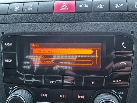 2021 Iveco Daily T35-140  Tipper with 3 seats in front and flashing beacon lights, only 39,000 miles. thumbnail