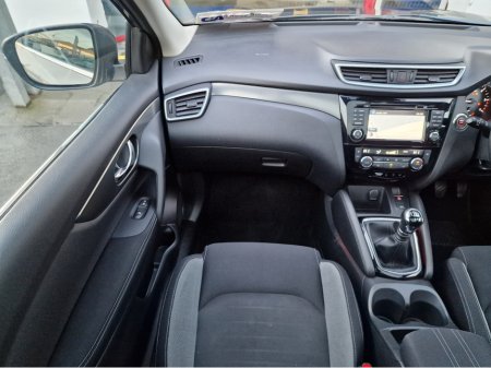 2018 Nissan Qashqai LOW MILES-N-CONNECTA-PAN.ROOF-CAMERAS- €14,450 thumbnail