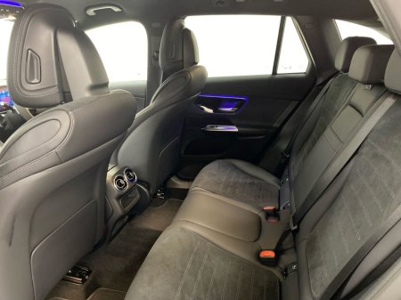 2025 Mercedes-Benz GLC Class - thumbnail 4