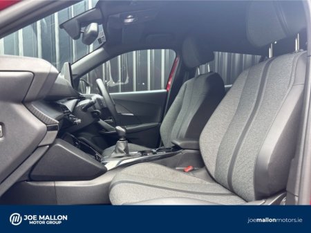 2025 Peugeot 2008 1.2 Puretech 100bhp Allure €29,995 thumbnail