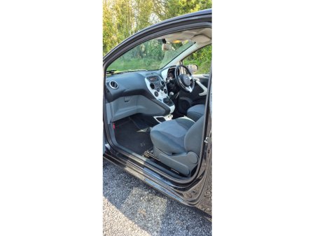 2015 Ford Ka - thumbnail 13