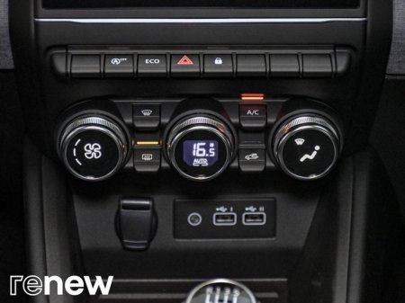 2025 Renault Clio - thumbnail 19