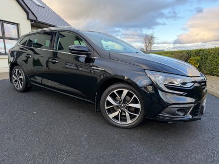 2020 Renault Megane - thumbnail 6