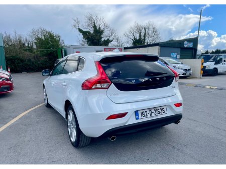 2018 Volvo V40 - thumbnail 10