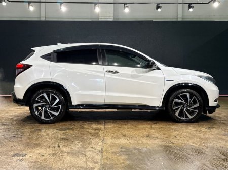 2017 Honda Vezel - thumbnail 2