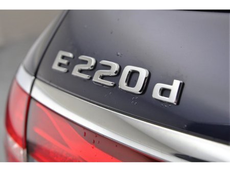 2020 Mercedes-Benz E Class E220 CDI ESTATE €28,890 thumbnail