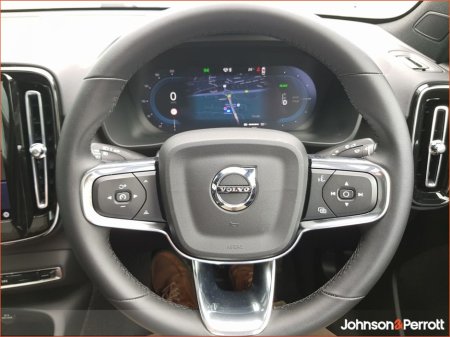 2025 Volvo EC40 82 kwh 252bhp Extended Range Plus (Adaptive Cruise / Glass Roof / BLIS) €46,900 thumbnail