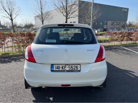 2014 Suzuki Swift - thumbnail 4