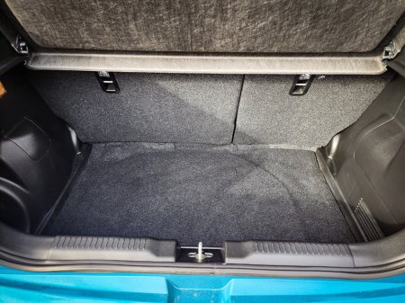 2017 Suzuki Swift - thumbnail 16