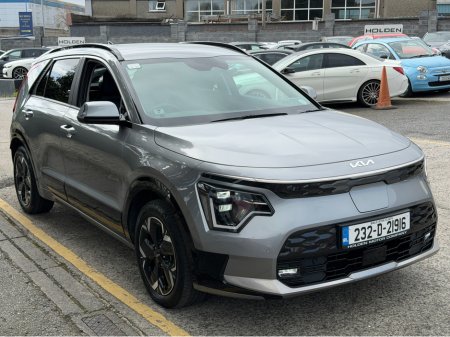 2023 Kia Niro - thumbnail 5