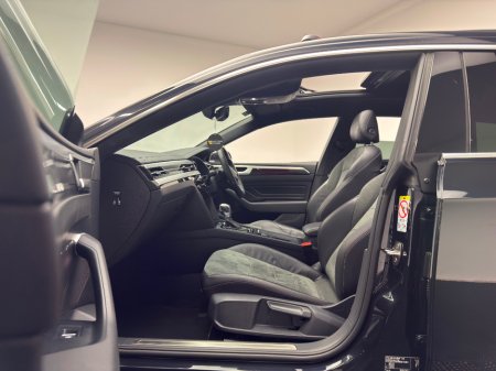 2024 Volkswagen Arteon R LINE 1.4TSI PHEV DSG *PAN ROOF* €41,990 thumbnail