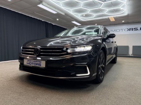2022 Volkswagen Passat GTE S-A DSG €25,450 thumbnail