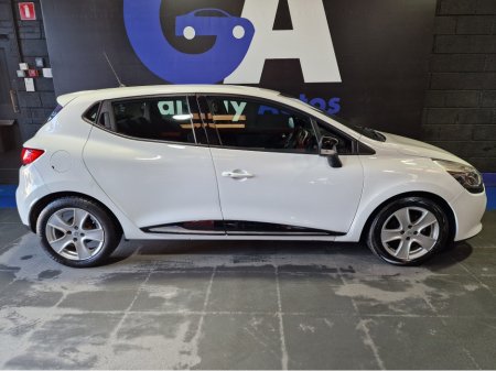 2016 Renault Clio - thumbnail 12