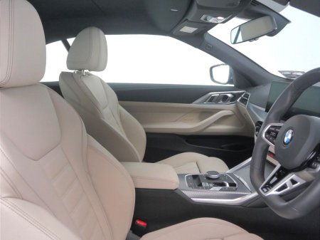 2025 BMW 4 Series - thumbnail 12