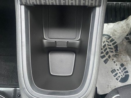 2026 Fiat 600 Dolcevita 1 2 Hybrid Edct €29,995 thumbnail