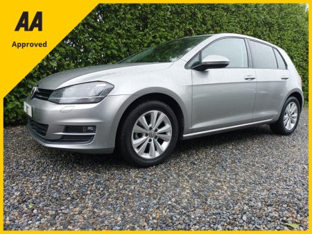 2017 Volkswagen Golf 1.2 TSI COMFORTLINE PLUS COMPREHENSIVE SERVICE HISTORY (9 STAMPS) ONLY 74,146kms FACTORY IMMOBILISER PUSH BUTTON START PROXIMITY KEY MULTI-FUNCTION STEERING WHEEL ALLOY WHEELS NCT ROADTAX €17,695 thumbnail
