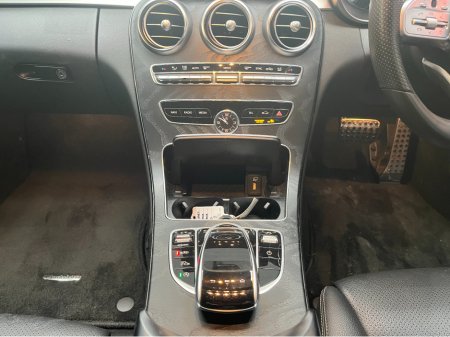 2020 Mercedes-Benz C Class €29950 2020 MERCEDES-BENZ C220D LAUREUS EDITION 2.0 AUTOMATIC / CRUISE CONTROL / REVERSE CAMERA / ELECTRIC MEMORY & HEATED SEATS / PADDLE SHIFTERS / APPLE CARPLAY AND MORE €29,950 thumbnail