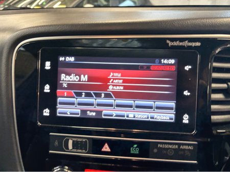 2019 Mitsubishi Outlander OUTL PHEV S-EDI S-EDITION 4DR AUTO €20,999 thumbnail