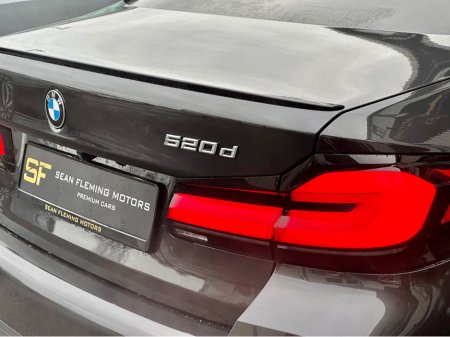 2023 BMW 5 Series ++LOW KM++ M SPORT PRO MHEV AUTO 520 D thumbnail