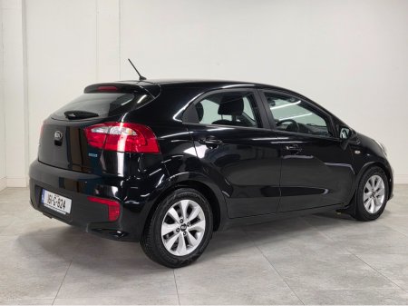 2016 Kia Rio - thumbnail 6