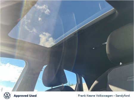 2025 Volkswagen Polo *R-Line* 1.0TSI 95HP Auto @Frank Keane Volkswagen South Dublin €30,995 thumbnail