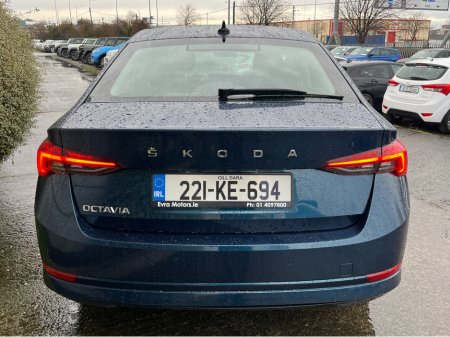2022 Skoda Octavia STYLE 2.0 TDI DIESEL //SAT NAV//REVERSE CAMERA// €23,950 thumbnail