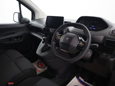 2022 Peugeot Partner - thumbnail 9