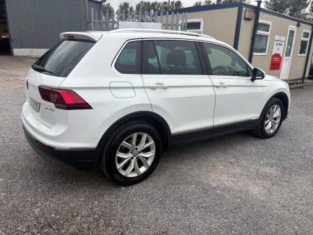 2016 Volkswagen Tiguan 2.0 TDI 150HP BMT Highline €15,995 thumbnail
