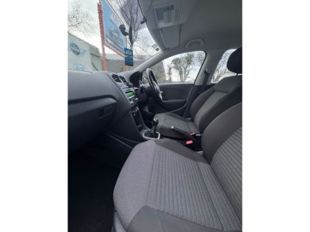 2013 Volkswagen Polo CL 1.2 MANUAL 5SPEED 70HP 5DR €8,750 thumbnail