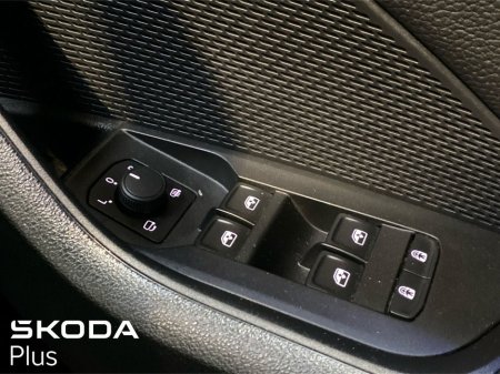 2025 Skoda Octavia - thumbnail 22