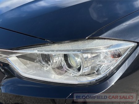 2015 BMW 3 Series - thumbnail 15