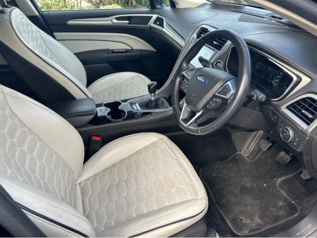 2019 Ford Mondeo - thumbnail 8