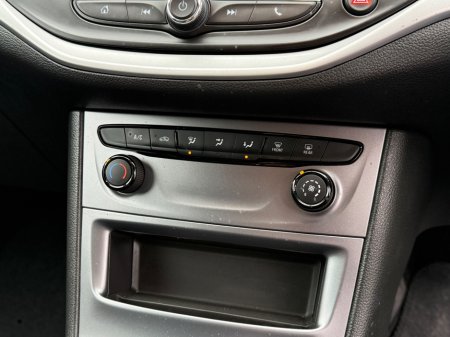 2019 Opel Astra - thumbnail 25