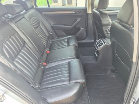 2022 Skoda Superb - thumbnail 21