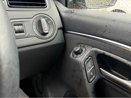 2014 Volkswagen Polo - thumbnail 16