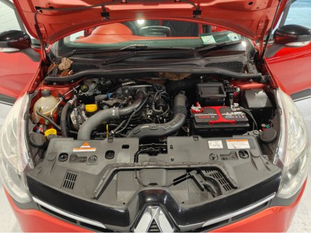 2016 Renault Clio 1.2 AUTOMATIC €9,995 thumbnail