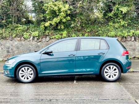 2018 Volkswagen Golf COMFORTLINE 1.6 TDI!!NEW NCT 28!! €13,850 thumbnail