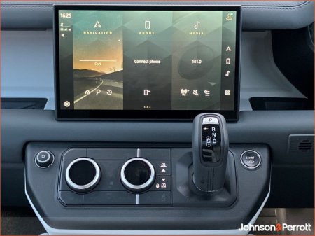 2025 Land Rover Defender 110 2.0 Si4 PHEV 300 PS S Campaign (Remainder of 5 year Manufacturer Warranty) €98,900 thumbnail