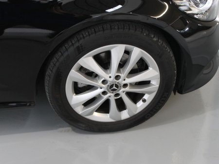 2021 Mercedes-Benz C Class C 180 2DR Auto €37,999 thumbnail