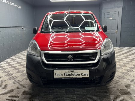 2018 Peugeot Partner - thumbnail 4