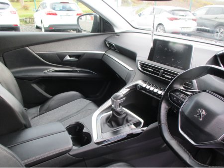 2019 Peugeot 5008 - thumbnail 5