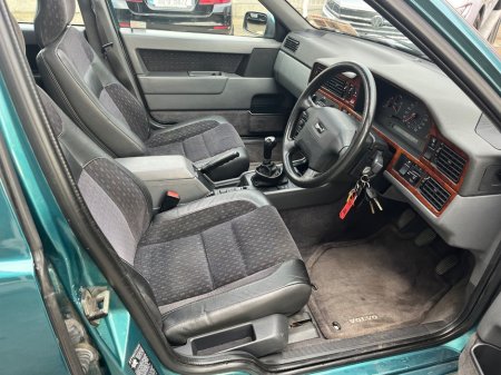1994 Volvo 850 - thumbnail 9