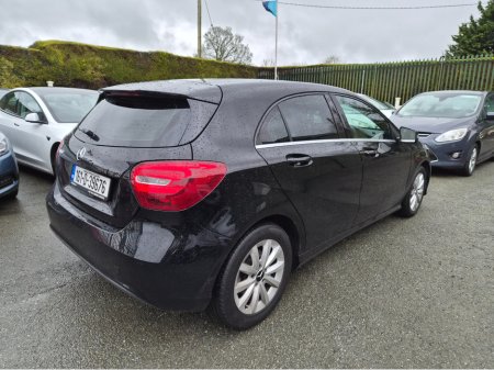 2016 Mercedes-Benz A Class STYLE 5DR 160 thumbnail