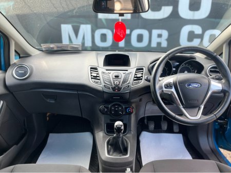 2014 Ford Fiesta - thumbnail 8