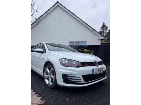 2013 Volkswagen Golf - thumbnail 3