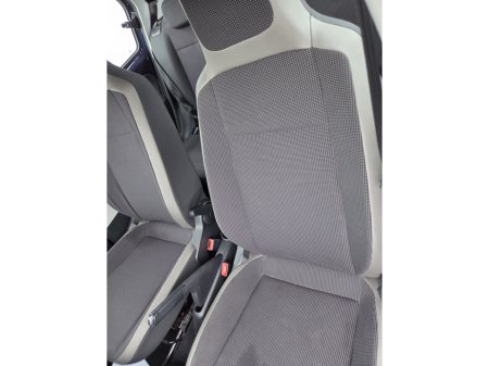 2015 Volkswagen up! - thumbnail 24